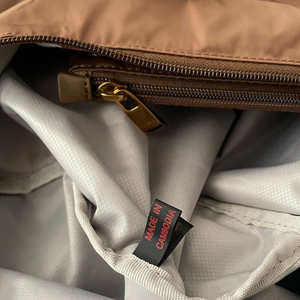 ✈️ NWOT Tumi Just In Case Weekender + Pouch - Picture 10 of 15